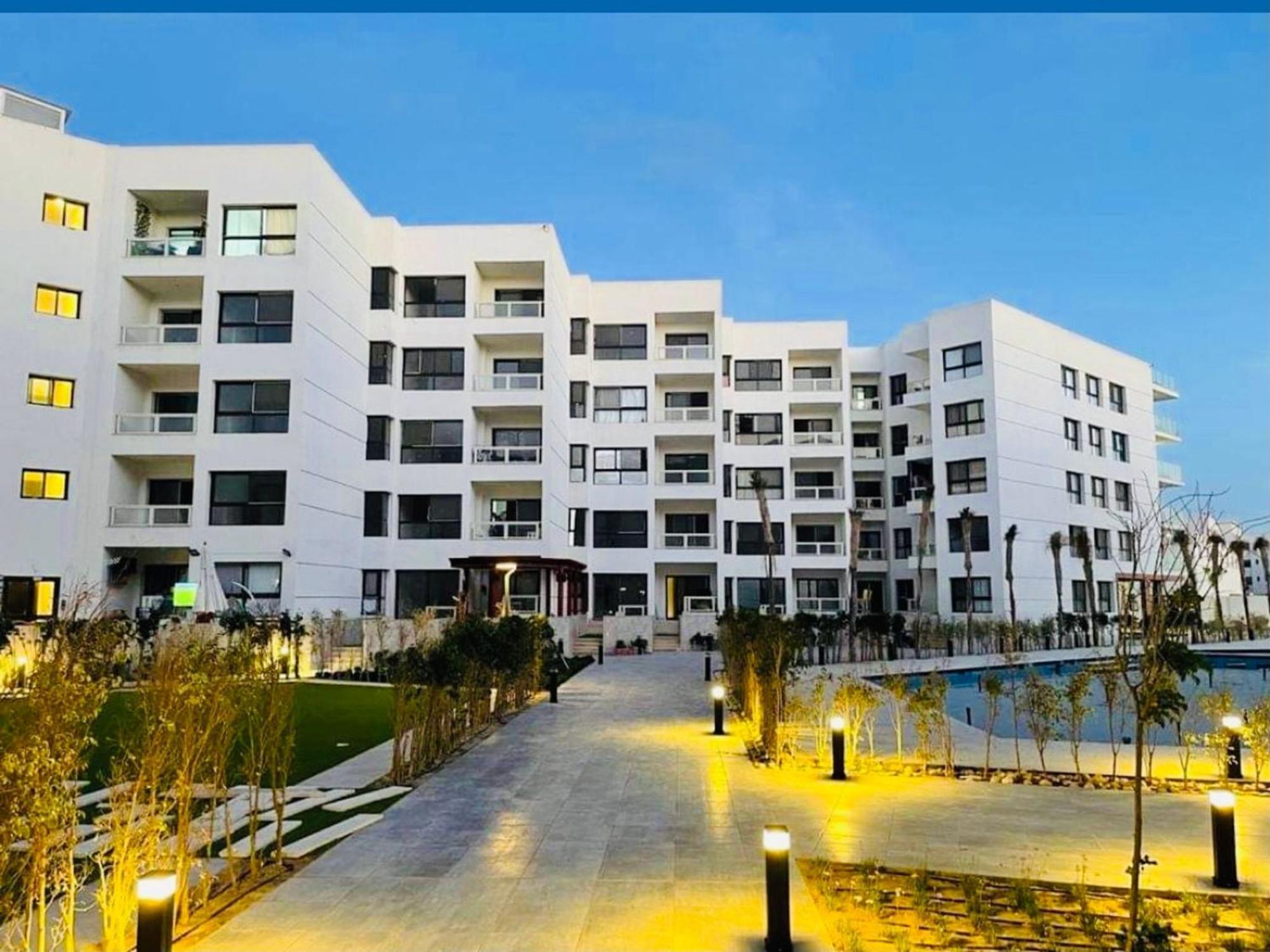 Porto Said Tourist Resort Luxury Hotel Apartment 'Ezbet Shalabi el-Rudi エクステリア 写真